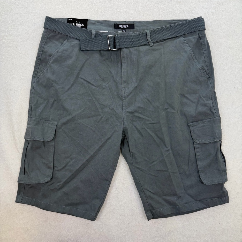 NWT Blu Rock New York Men's Gray Cargo Shorts with Belt Size 42